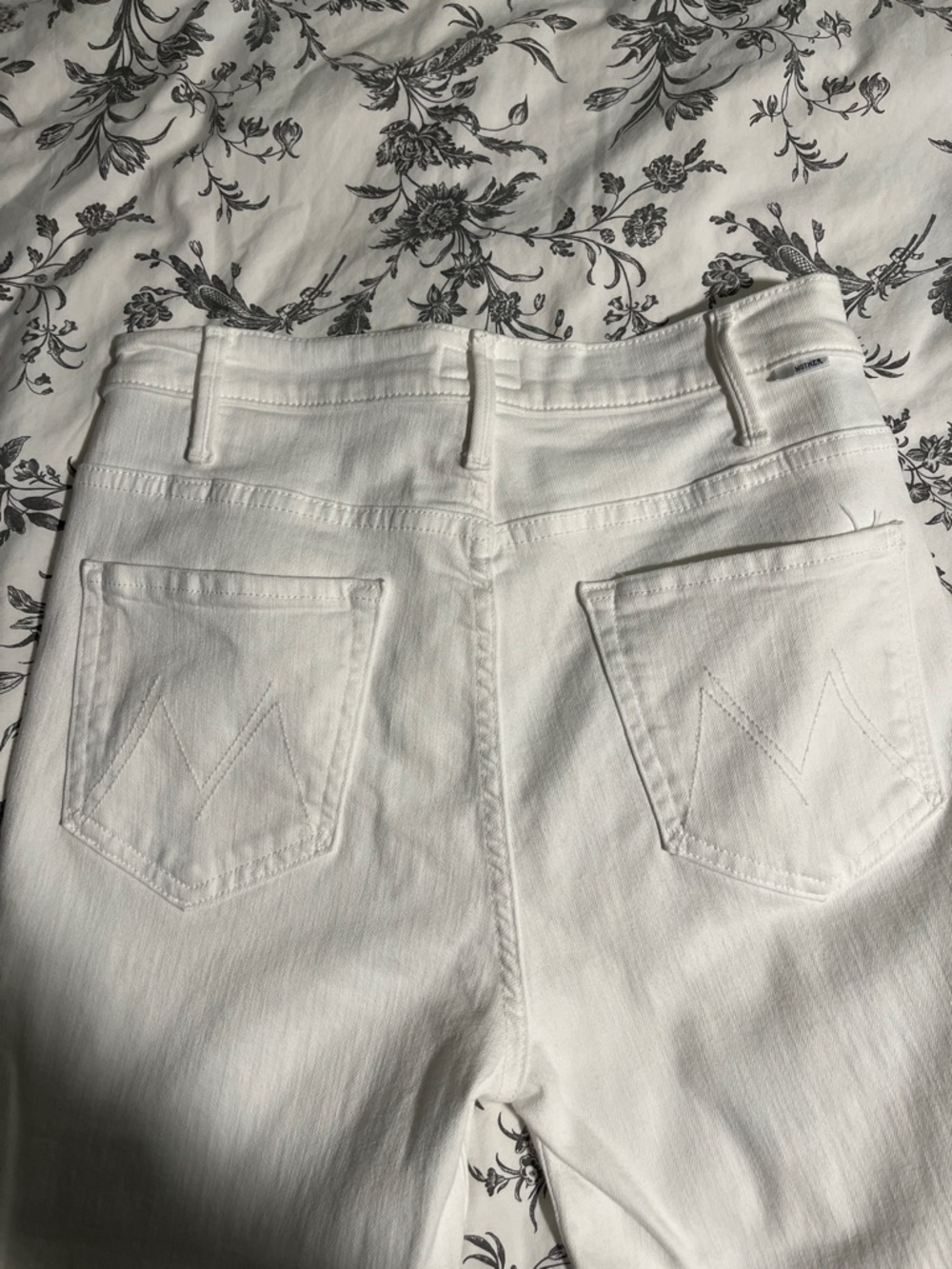 MOTHER Hustler Ankle Fray Sz 29 in Fairest of Them All - Picture 9 of 10